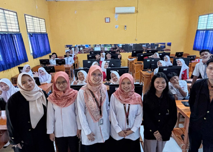 Metode Baru, ITERA Perkenalkan Probabilitas Lewat 'GeoGebra' di SMAN 1 Sukoharjo