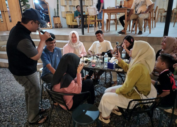 Menyapa Milenial, Ardito Diserbu ABG di Cafe Kopi dari Hati