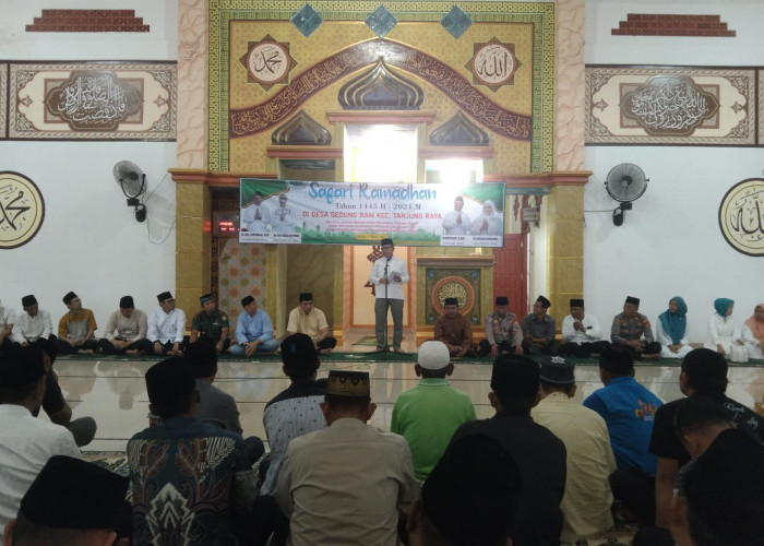 Sulpakar dan Syamsudin Pimpin  Kegiatan Safari Ramadhan Terakhir Pemkab Mesuji di Desa Gedung Ram 