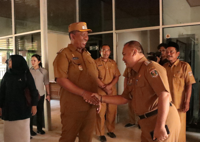 Tinjau Kecamatan Seputih Agung, Wakil Bupati I Komang Koheri Harap ASN Tingkatkan Kedisiplinan