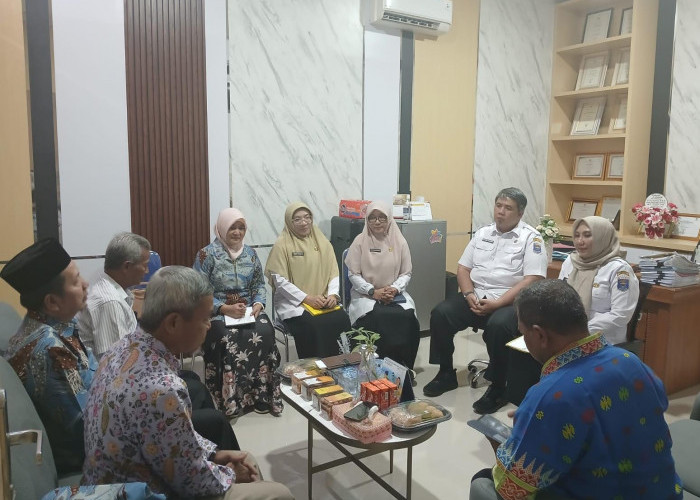 FKS Audiensi dengan Dinas Kesehatan Bahas Isu Rencana Program Kegiatan FKS Kota Metro.