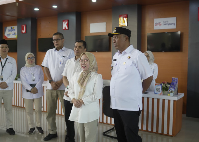 Penguatan Sinergi Perbankan, Plt. Bupati Lamteng Bersama Pjs. Direktur Utama Bank Lampung ke MPP