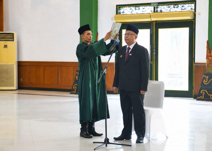 Budi Santosa Asrori Resmi Dilantik Jadi Sekda Kota Yogyakarta, Hasto Minta Hadirkan Terobosan Birokrasi