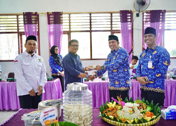 Gelar Upacara Hardiknas 2026, Pemkab Pringsewu Soroti Pentingnya Pendidikan Berkualitas