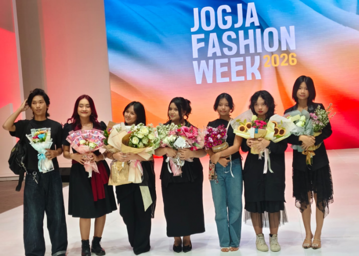 Fiona, Desainer Muda yang Debut di Jogja Fashion Week 2026 dengan Busana Daur Ulang