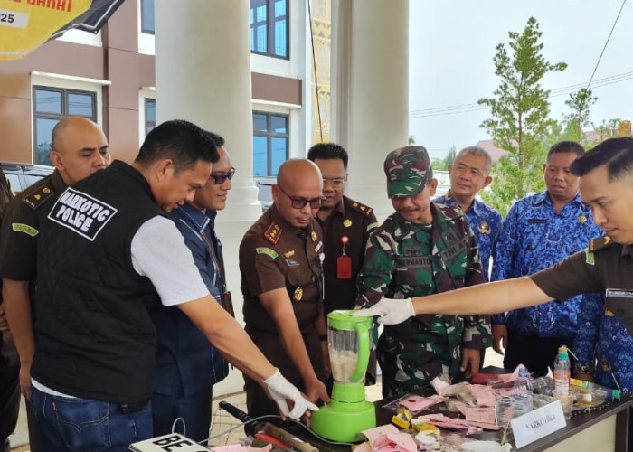 Cegah Penyalahgunaan, Kejari Tubaba Musnahkan Barang Bukti Dari 66 Perkara Umum