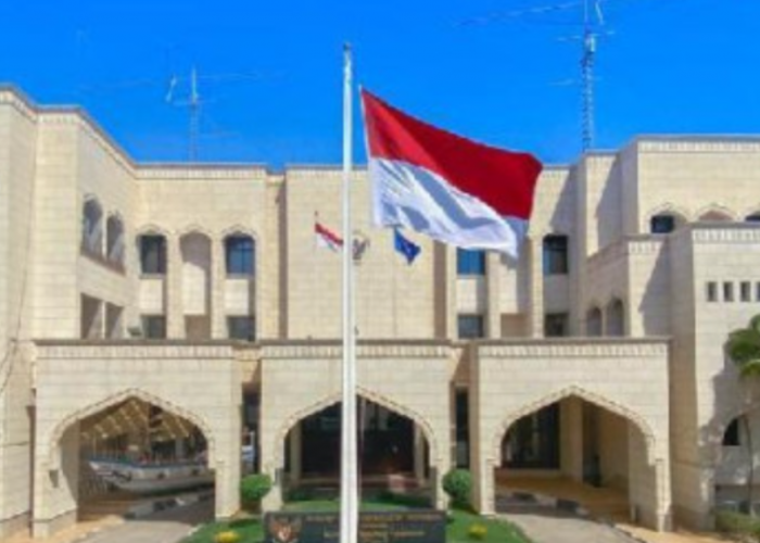 Usai Serangan Israel ke Iran, Ini Daftar Nomor Hotline WNI di Timur Tengah yang Bisa Dihubungi 