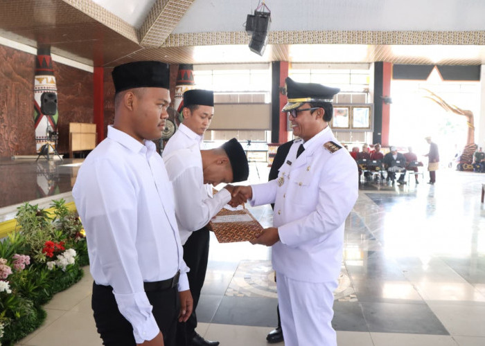 Usai Upacara HUT ke-80 RI, Bupati Ardito Wijaya Hadiri Penyerahan Remisi Dan Ramah Tamah Dengan Veteran