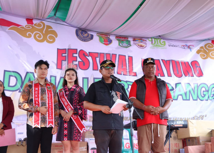 Bupati dan Wakil Bupati Lamteng Buka Festival Dayung Danau Tirta Gangga 2025