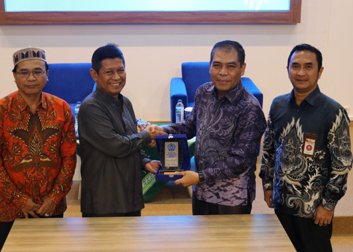 UM Metro dan Universitas Palembang Laksanakan Benchmarking Kurikulum serta Penandatanganan Kerja Sama Akademik