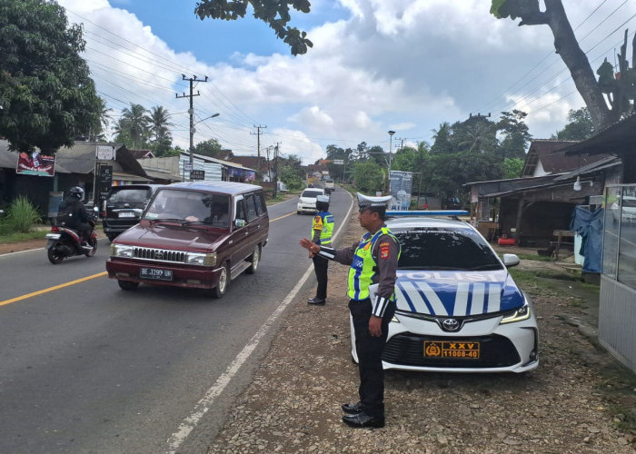 Tingkatkan Kesadaran Berlalu Lintas, Polres Pringsewu Gencarkan Patroli dan Edukasi