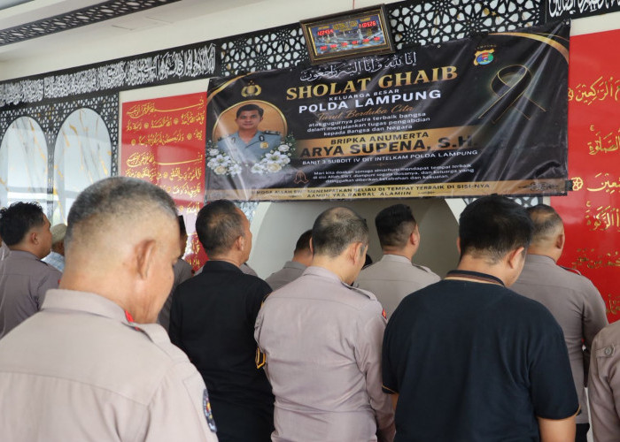 Penuh Haru, Jajaran Polres Mesuji Gelar Shalat Ghaib dan Doa Bersama Atas Gugurnya Bripka Anumerta Arya Supeno
