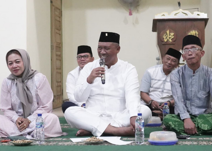 Dekat Dengan Masyarakat, Plt. Bupati Bersama Plt. Ketua TP-PKK Lamteng Safari Ramadhan di Sri Kencono