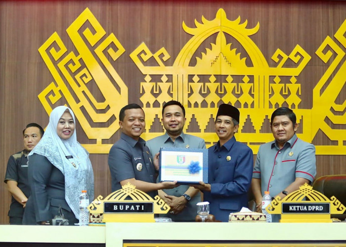 Bupati Pringsewu Paparkan Ranperda APBD 2026 di Hadapan DPRD