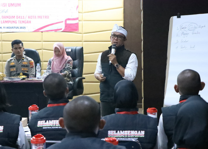 Jadi Narsum Diklat Calon Paskibraka Lamteng 2025, Bupati Ardito Wijaya Minta Serius dan Disiplin