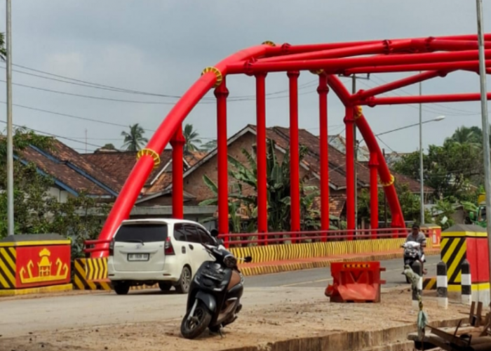 Pembangunan Jembatan Way Sabuk, PT. Bora Bora Tinggalkan Hutang di Warga