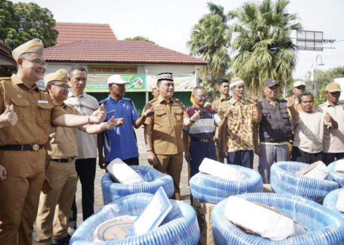 Kelompok Tani di Metro Dapat Bantuan Alat Pertanian dan Sarana Produksi