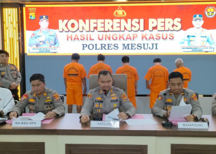 Polres Mesuji Ringkus Lima Tersangka, Kasus Pencurian Buah Sawit