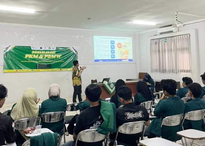 HIMADIKMI FKIP UM Metro Gelar Sosialisasi PKM dan P2MW, Dorong Mahasiswa Berprestasi dan Berjiwa Wirausaha