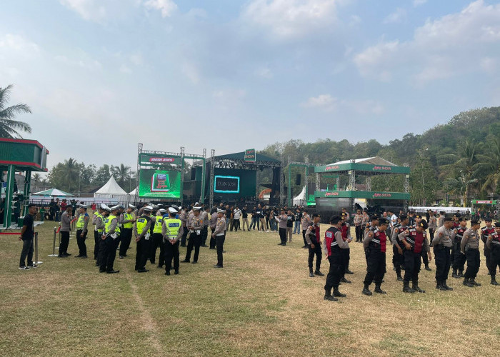 Konser Setia Band di Pringsewu Dijaga Ketat Ratusan TNI-Polri