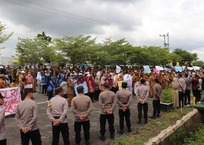 Polisi Amankan Aksi Damai di Pringsewu, Warga Apresiasi Langkah Tegas Kapolres