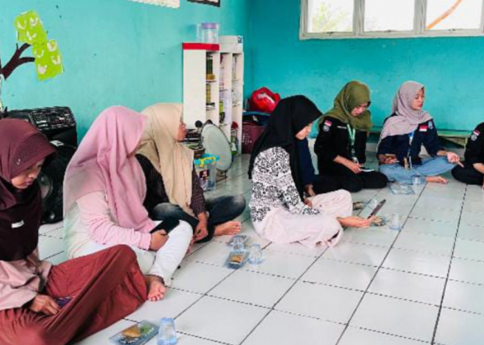 PPK ORMAWA HIMADIKMI UM Metro Dampingi Pemuda Kelola Media Sosial untuk Promosi UMKM Desa Rejo Agung