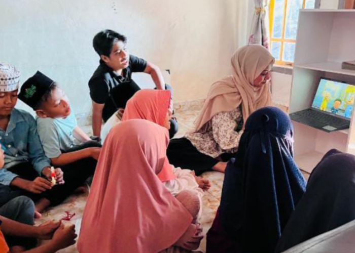 PPK ORMAWA HIMADIKMI UM Metro Bekali Anak-Anak Desa Rejo Agung Literasi Digital yang Bijak dan Aman