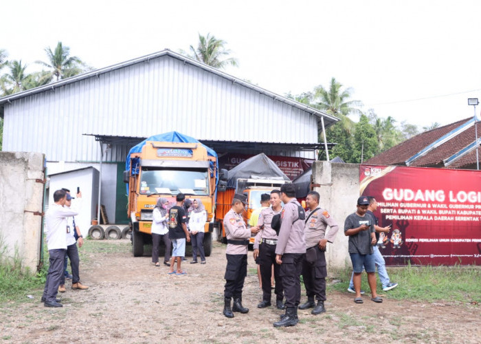 Polres Pringsewu Kawal Ketat Distribusi Logistik Pilkada ke PPK di Sembilan Kecamatan