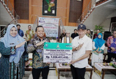 Wamensos RI Salurkan Bantuan ATENSI untuk Warga Pringsewu