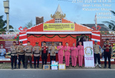 Beri Perhatian Untuk Anggota, Kapolres Bagikan Bingkisan Petugas di Pos Nataru