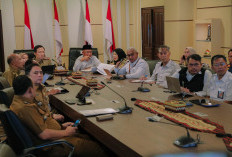 Sekdaprov Marindo Kurniawan Pimpin Rakor Penanganan Sungai di Wilayah Kota Bandar Lampung