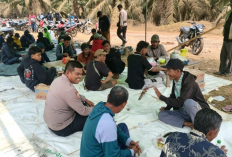 Jaga Kamtibmas Tetap Kondusif, Sat Binmas Polres Mesuji Sambangi Tenda Warga di PT PAL