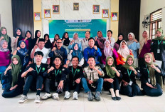 Wakil Rektor III UM Metro Resmikan Dimulainya Program PPK Ormawa Himadikmi FKIP UM Metro di Desa Rejoagung