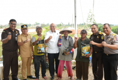 Kejati Lampung dan SESPIMTI Polri Dikreg ke-36 T.A. 2026 Gelar Tanam Padi Bersama dan Salurkan Benih di Metro