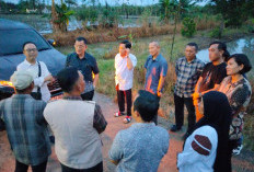 Turun ke Mesuji, Kadis Perindag Pastikan Bantuan Mesin Pengering Padi Tepat Sasaran untuk Petani