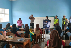 Satlantas Polres Mesuji Kenalkan Aplikasi Siger Lampung Presisi kepada Siswa dan Guru SMKN 1 Simpang Pematang