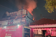 Kebakaran Hebat Hamzah Batik Malioboro Yogyakarta, 12 Mobil Damkar Dikerahkan