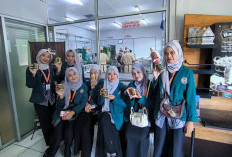 Prodi Pendidikan Ekonomi FKIP UM Metro Belajar Kewirausahaan Langsung di PT Risquna Dewaksara Jogja