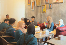 Mahasiswa UM Metro Belajar Kerja Jurnalis lewat Kunjungan ke Radar Metro