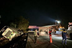 Sat Lantas Polres Mesuji Bergerak Evakuasi Laka Lantas di Tol Terpeka KM 246, 1 Tewas