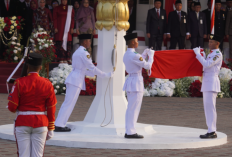 Upacara Penurunan Bendera HUT RI ke-81 di Balai Kota Yogyakarta Berlangsung Khidmat