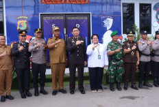 Pastikan Kesiapan, Plt. Bupati Bersama Kapolres Lamteng Tinjau Pos Pelayanan Nataru 2026