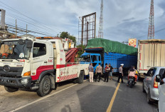 Satlantas Polres Mesuji Evakuasi Tiga Kendaraan Alami Lakalantas di Simpang Pematang 