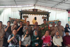 Dinsos DIY dan DPRD DIY Kenalkan Sekolah Rakyat Lewat Wayang Cakruk di Condongcatur